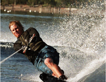 man water skiing