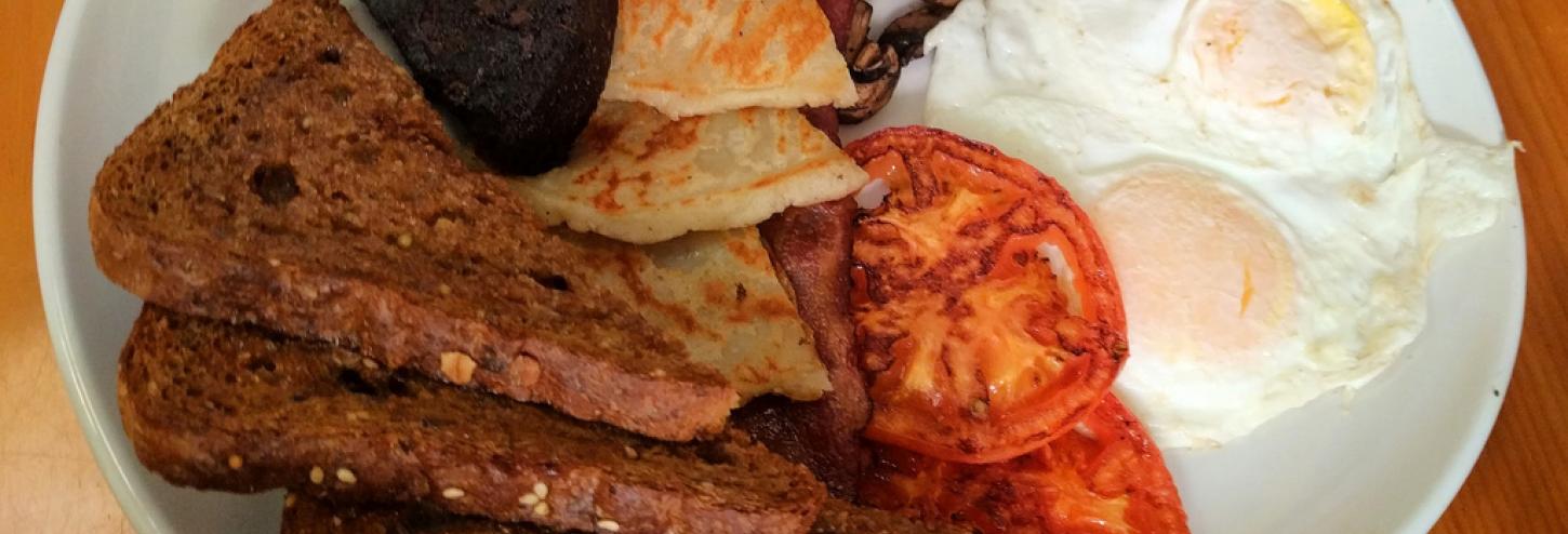 plate of eggs toast and hashbrowns