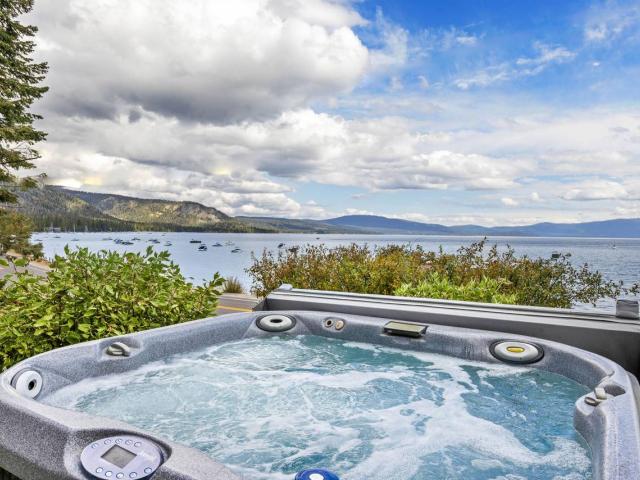 hot tub rental in Lake Tahoe
